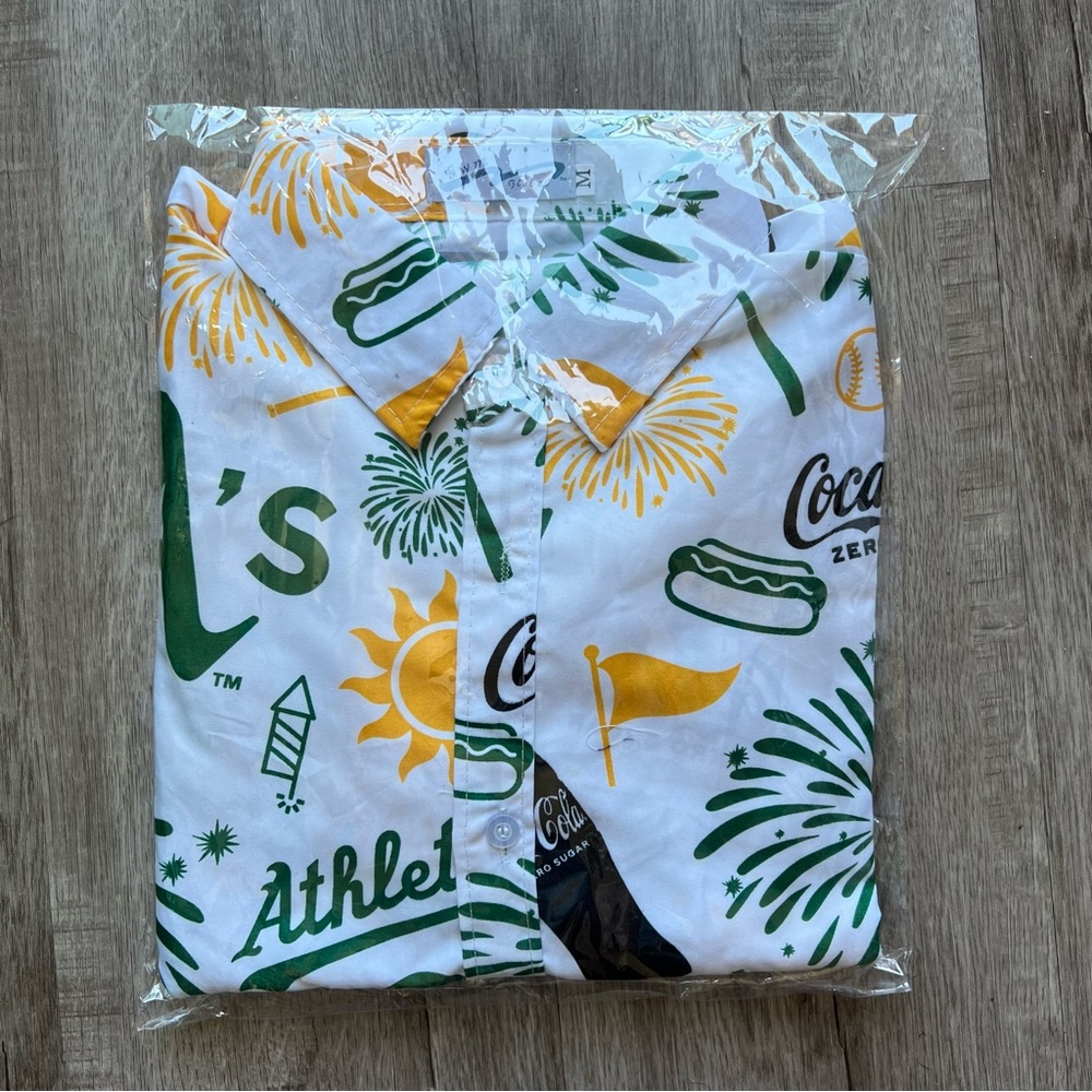 Oakland Athletics A’s Hawaiian Button-up Graphic Shirt Top MLB - Picture 4 of 6